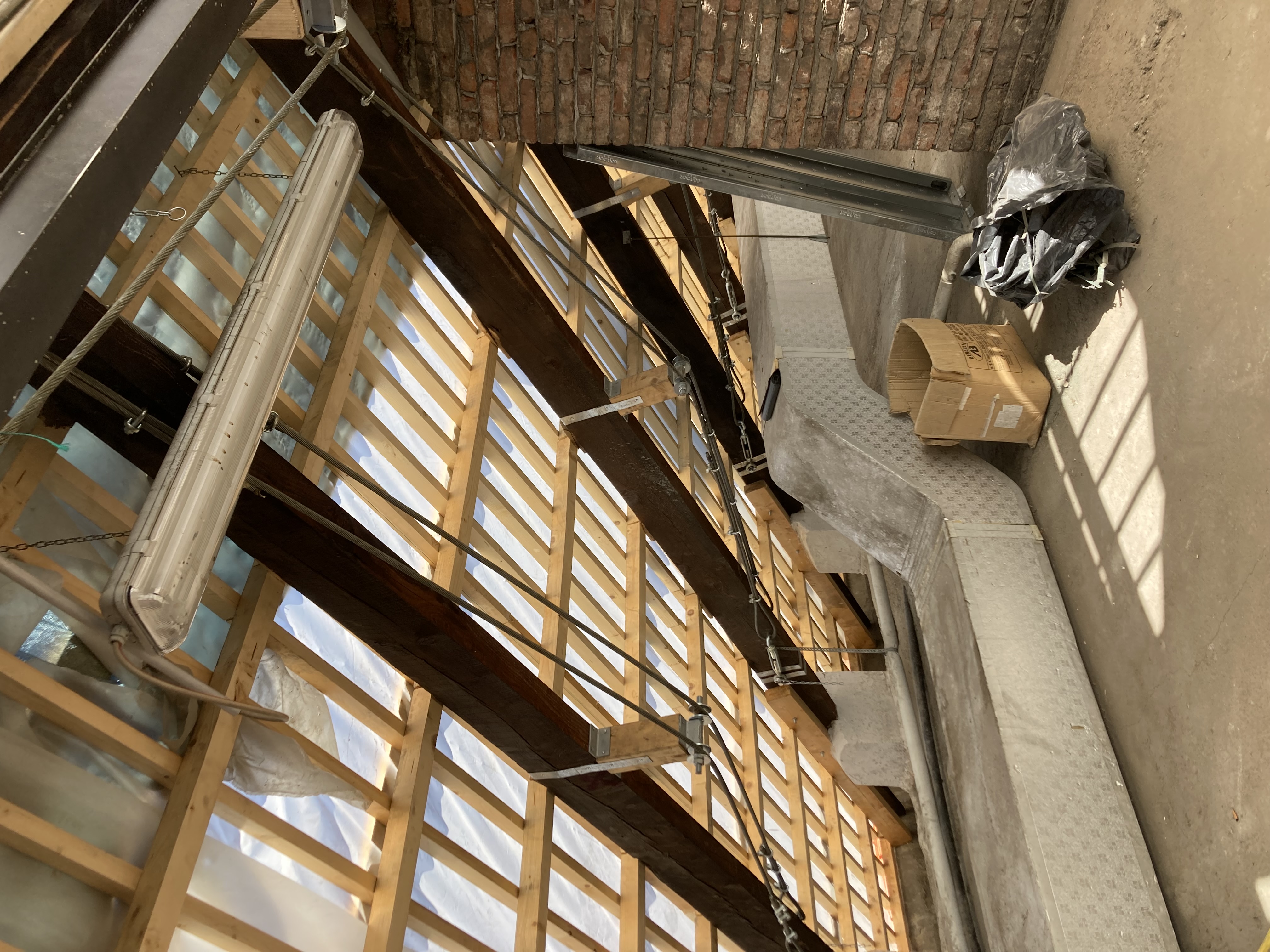 Campo da basket della scuola Enrico Fermi